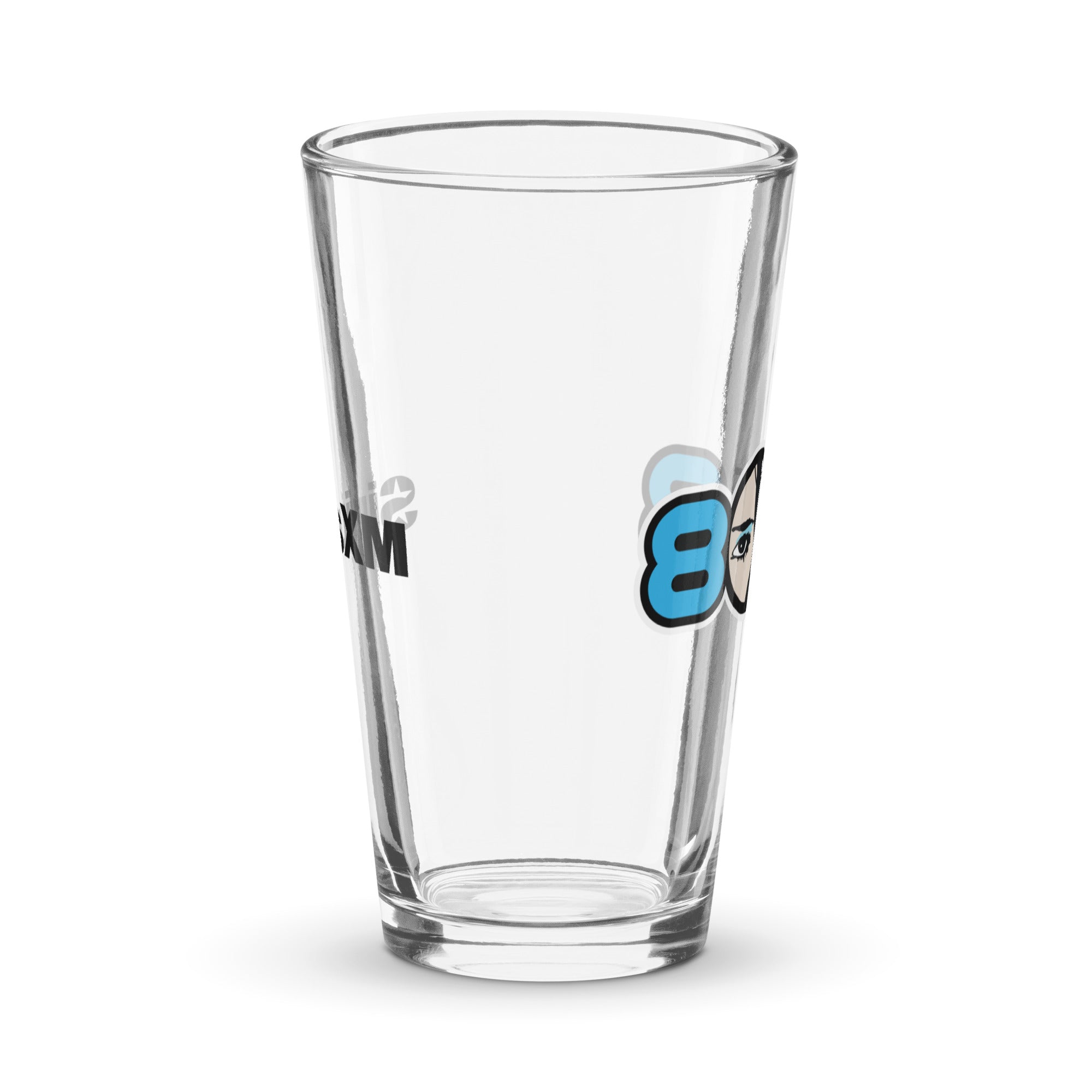 Clear pint glass. Side view.