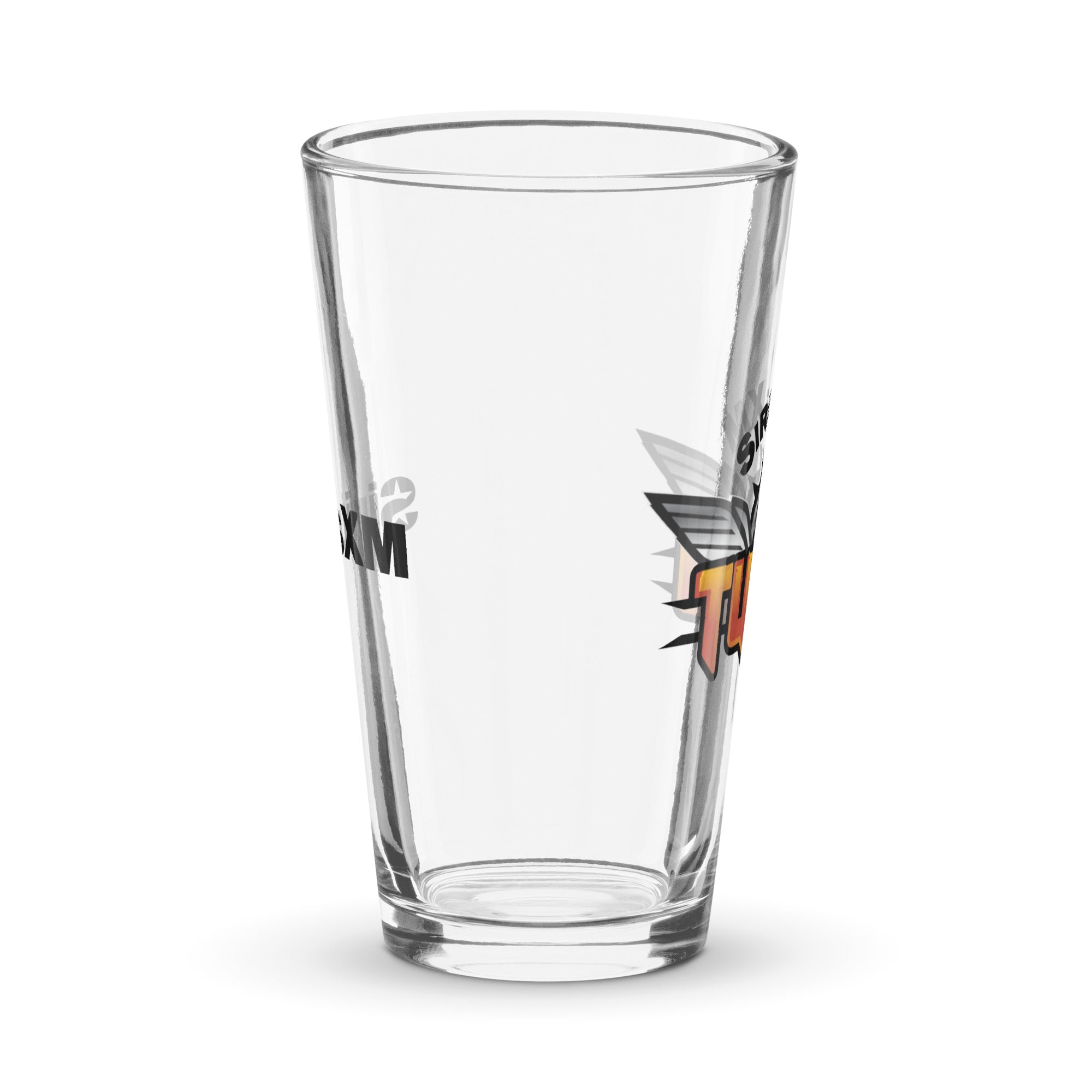 Clear pint glass. Side view.