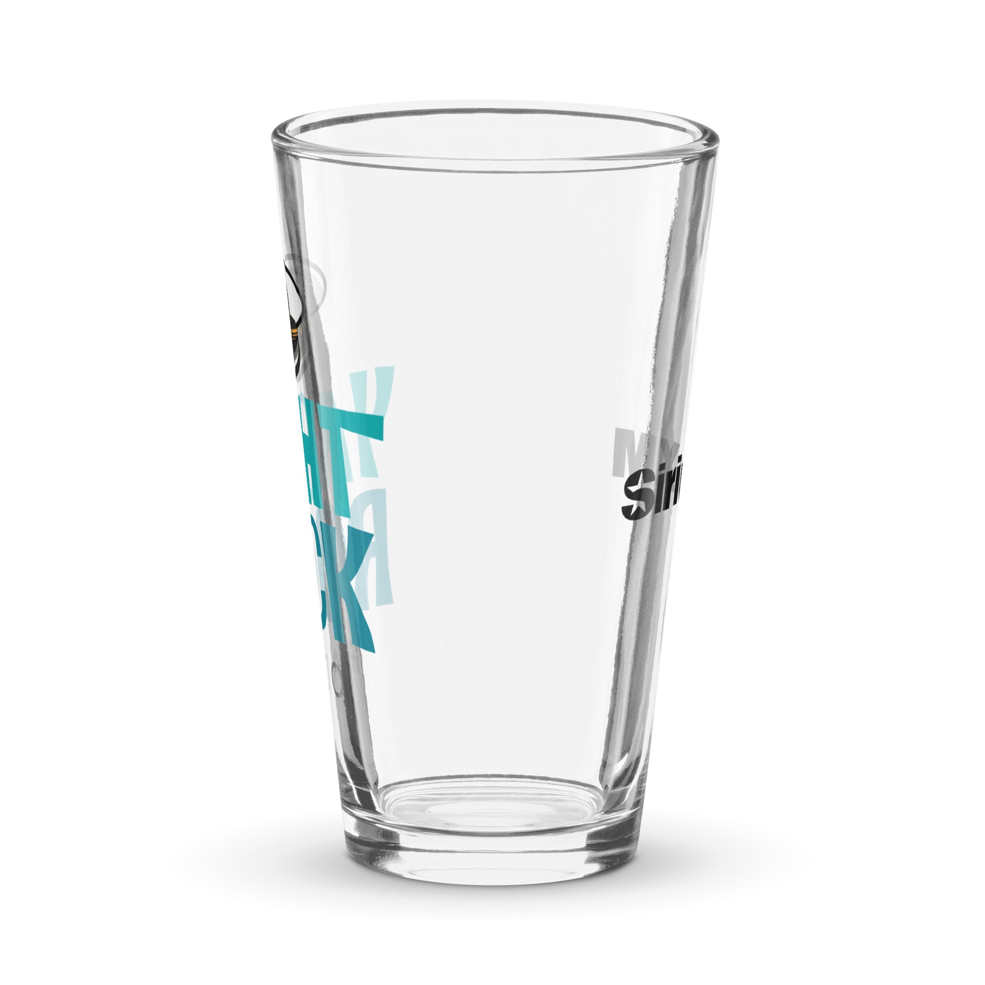 Clear pint glass. Side view.